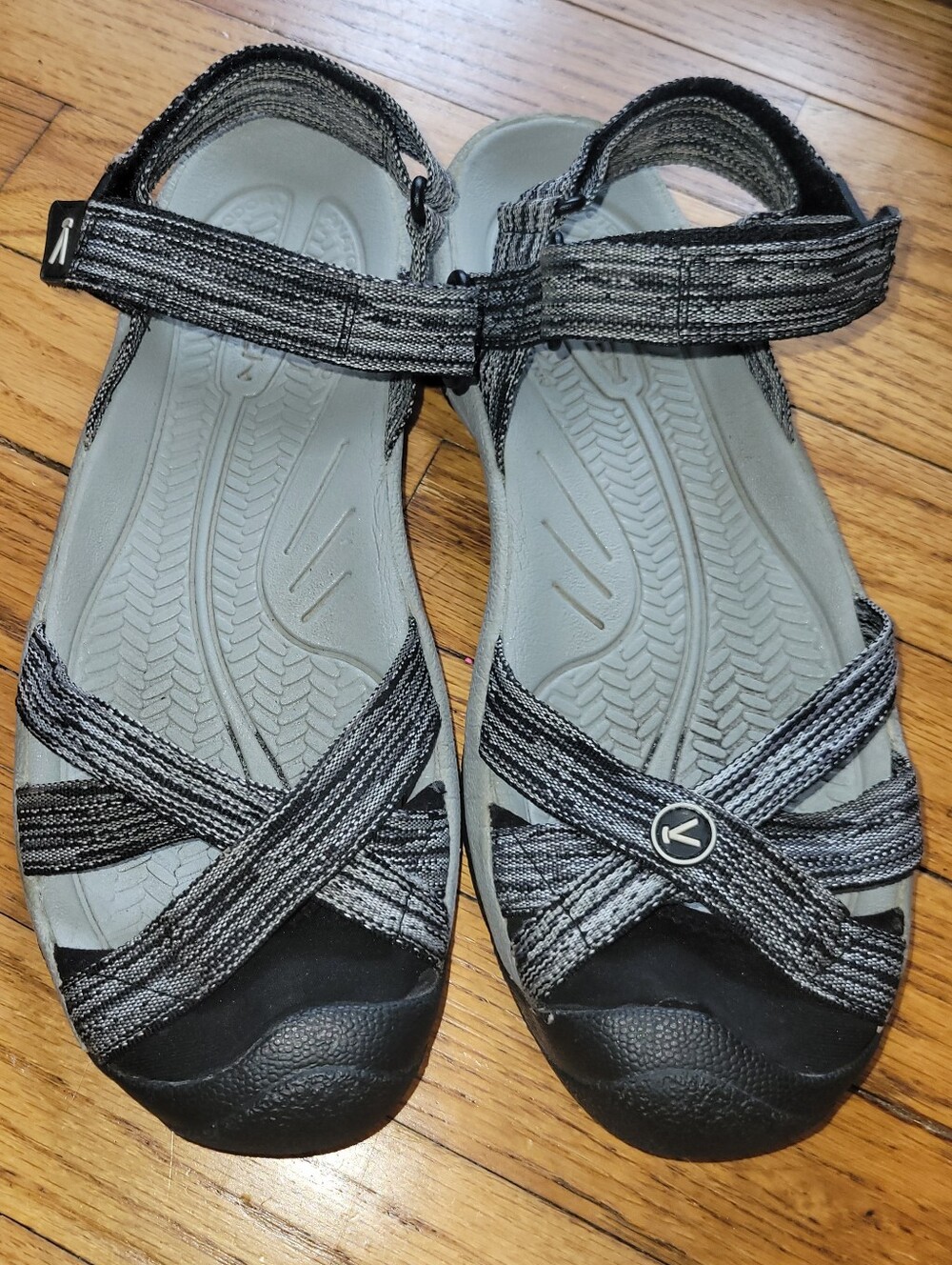KEEN Womens Bali Strap Closed Toe Breathable Adjustable Comfortable Dry Sz W 9